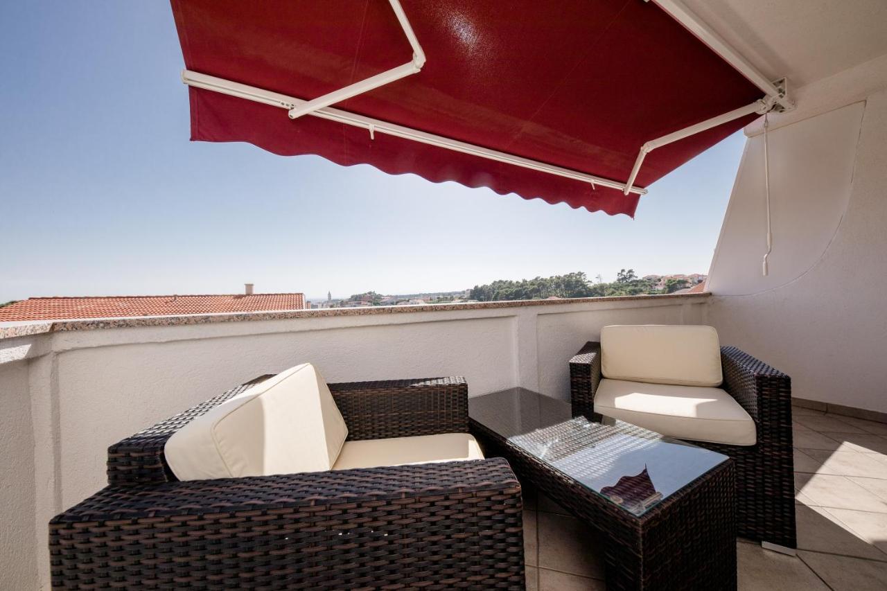 Apartments Padovan Banjol Exterior foto