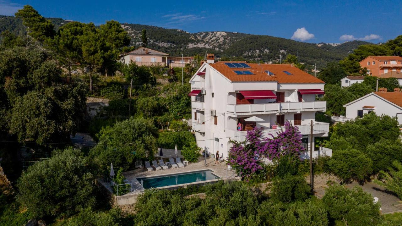 Apartments Padovan Banjol Exterior foto